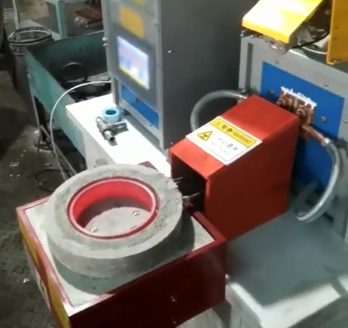 摩托車(chē)輪轂制動(dòng)圈加熱